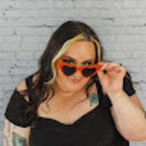 Meet your Posher, Abigail